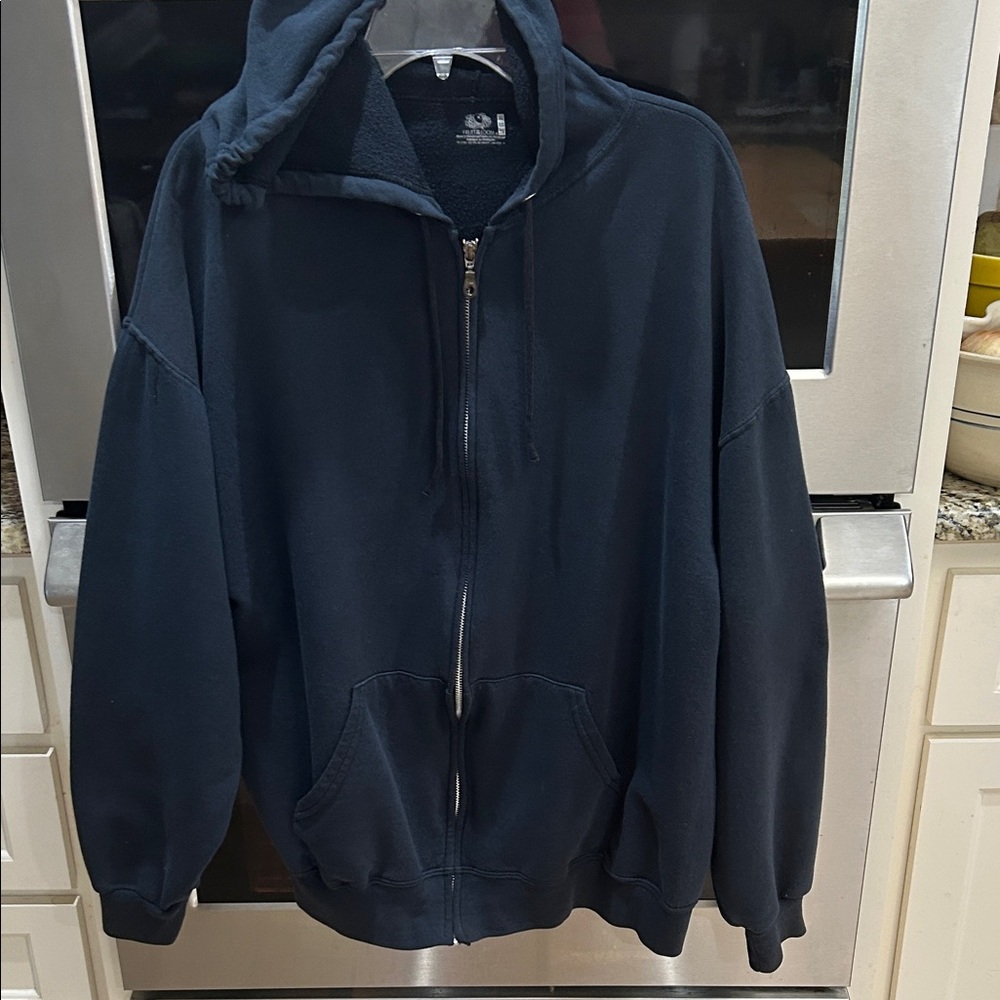 Fruit of the Loom Men's Navy Zip-Up fleece jacket. - Picture 4 of 16